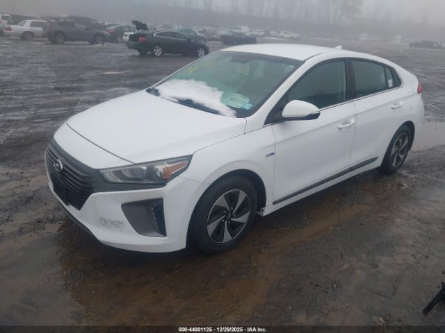 2017 HYUNDAI IONIQ HYBRID KMHC75LC1HU031883 Photo 1