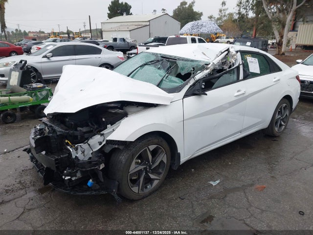 5NPLS4AG7PH097169 Hyundai ELANTRA SEL