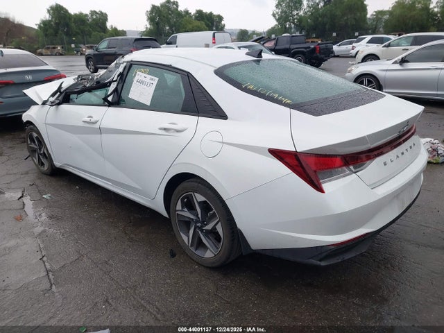 5NPLS4AG7PH097169 Hyundai ELANTRA SEL