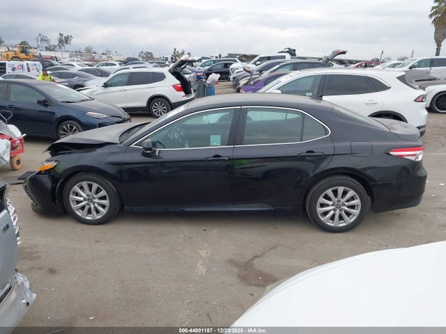 4T1L11AK8LU325312 Toyota CAMRY LE