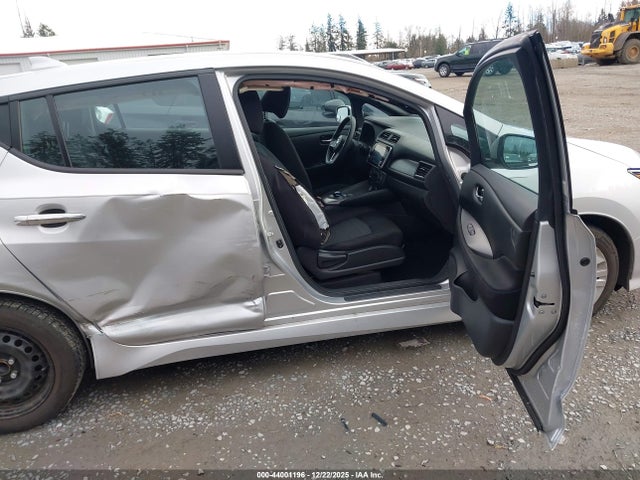 1N4AZ1BV9MC553801 Nissan Leaf S 40 Kwh
