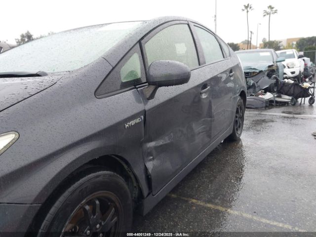 2015 TOYOTA PRIUS JTDKN3DU2F2001690 Photo 5