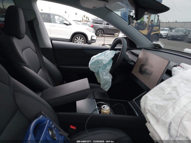 2026 TESLA MODEL Y 7SAYGDEE1TF356816 Photo 4