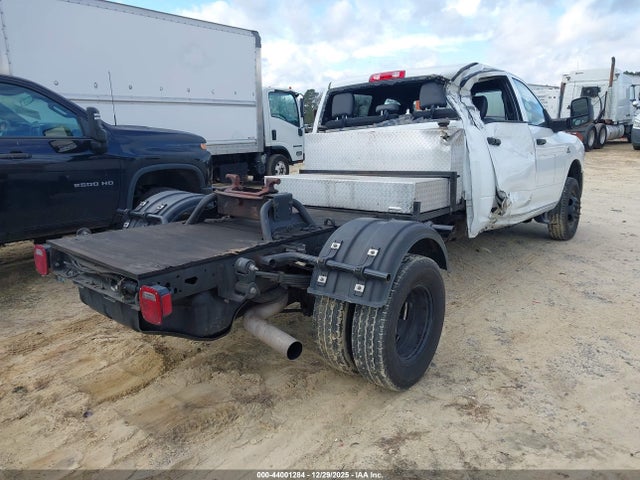 44001284 :رقم المزاد ، 3C7WRTCL9RG248735 vin ، 2024 Ram 3500 Chassis Tradesman/slt/laramie/limited مزاد بيع