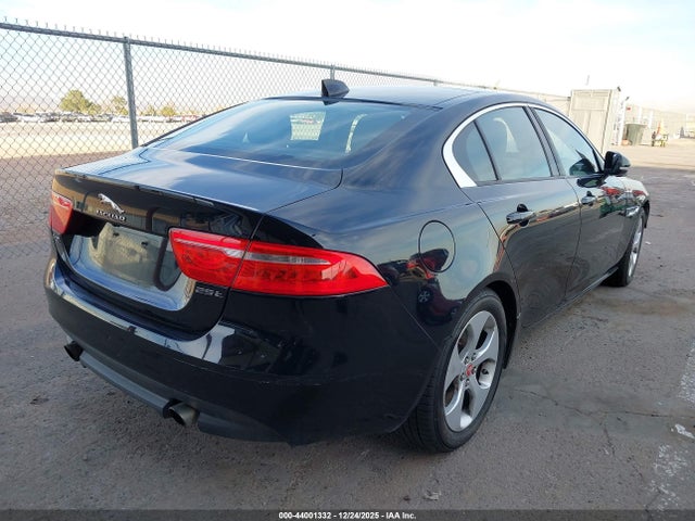 2017 JAGUAR XE SAJAR4BG9HA977253 Photo 3