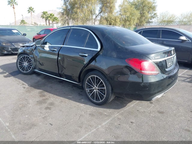 2020 MERCEDES-BENZ C 300 W1KWF8DB5LR598420 Photo 2