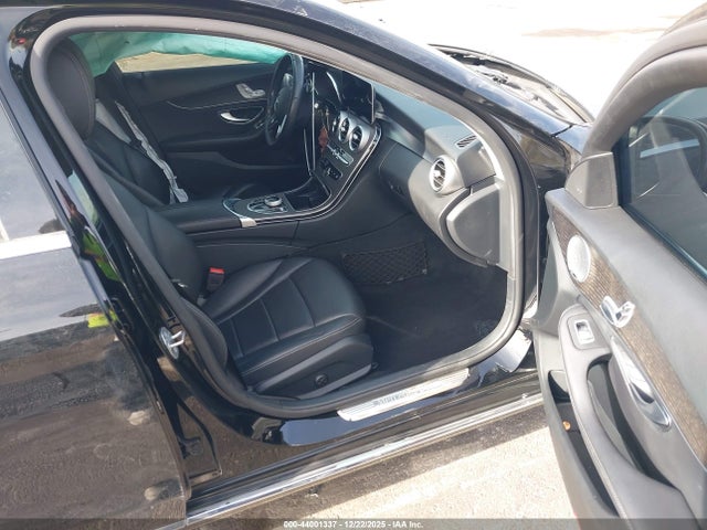 2020 MERCEDES-BENZ C 300 W1KWF8DB5LR598420 Photo 4