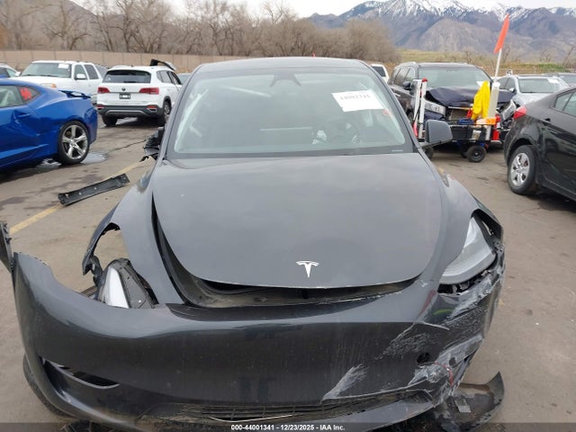 7SAYGDED6SF315426 Tesla Model Y Long Range Dual Motor Rear-wheel Drive
