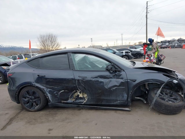 7SAYGDED6SF315426 Tesla Model Y Long Range Dual Motor Rear-wheel Drive