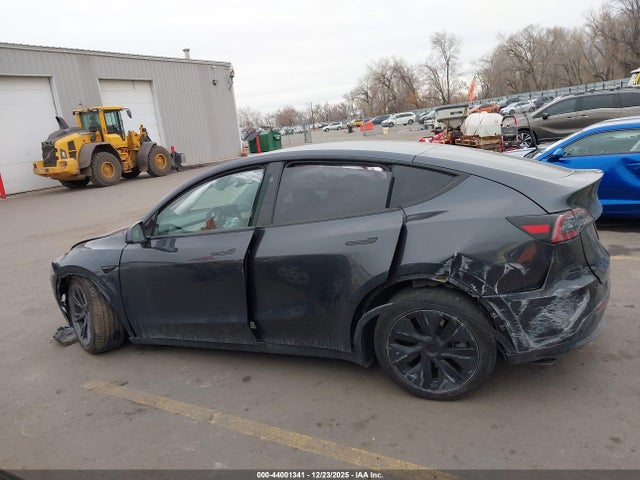 7SAYGDED6SF315426 Tesla Model Y Long Range Dual Motor Rear-wheel Drive