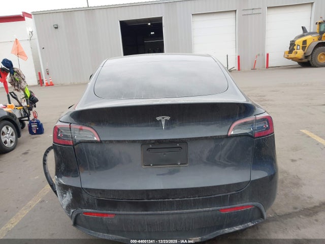 7SAYGDED6SF315426 Tesla Model Y Long Range Dual Motor Rear-wheel Drive