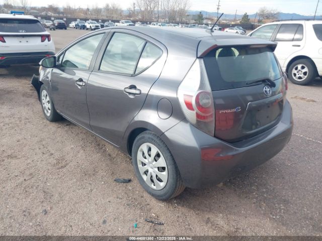 2012 TOYOTA PRIUS C JTDKDTB30C1505671 Photo 2