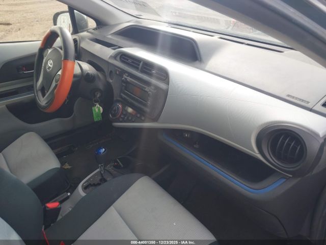 2012 TOYOTA PRIUS C JTDKDTB30C1505671 Photo 4