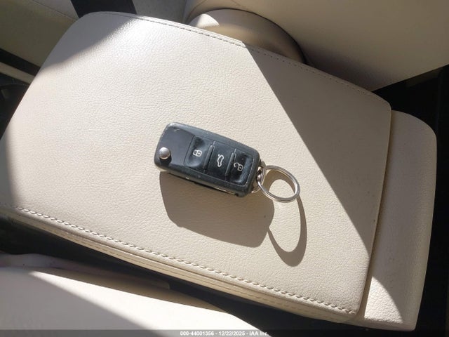 Продажа на аукционе авто 2016 Volkswagen Tiguan S, vin: WVGBV7AX5GW514220, номер лота: 44001356