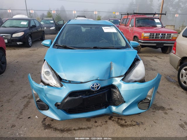 JTDKDTB38G1590216 Toyota Prius C Two