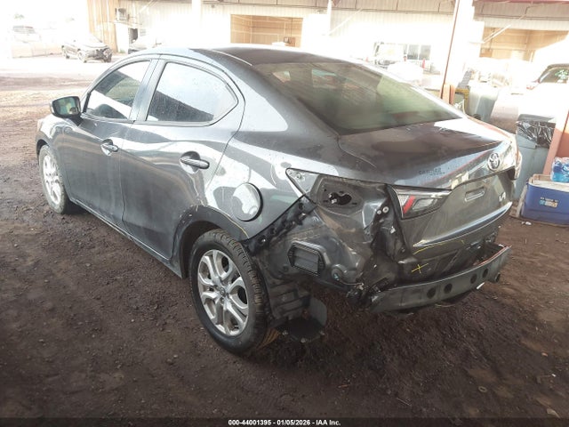 3MYDLBYVXHY189327 Toyota YARIS IA