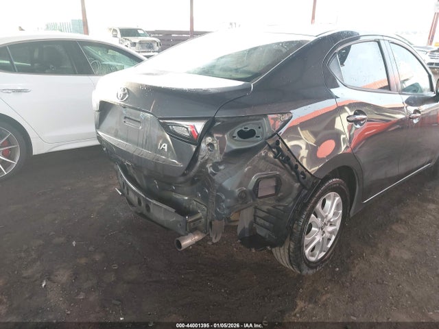 3MYDLBYVXHY189327 Toyota YARIS IA
