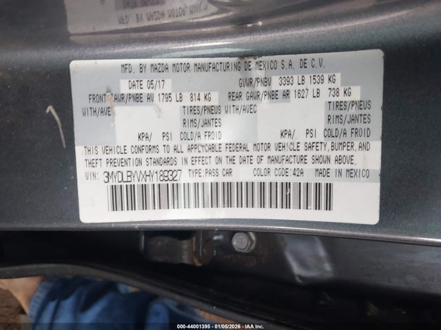 3MYDLBYVXHY189327 Toyota YARIS IA