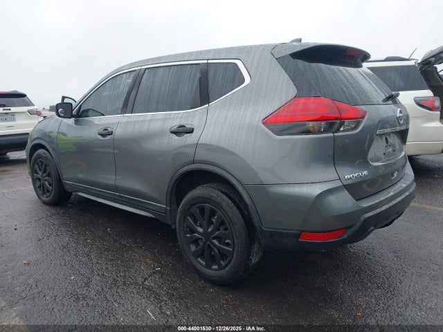 Nissan ROGUE S 2017 KNMAT2MT4HP570386 Image 3
