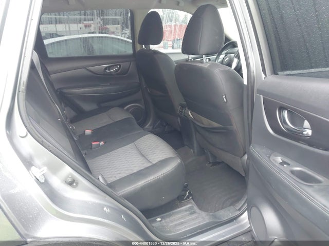 Nissan ROGUE S 2017 KNMAT2MT4HP570386 Image 8