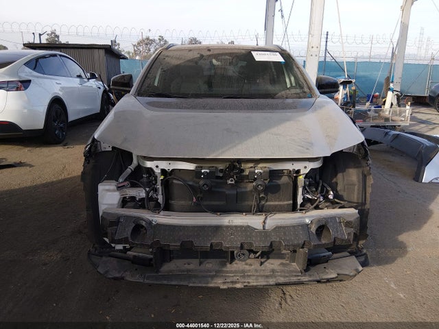 Toyota BZ4X XLE 2023 JTMABACA4PA040112 Image 13