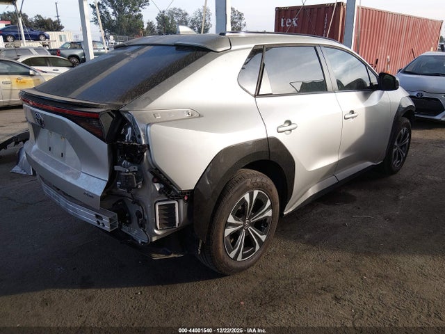 Toyota BZ4X XLE 2023 JTMABACA4PA040112 Image 4