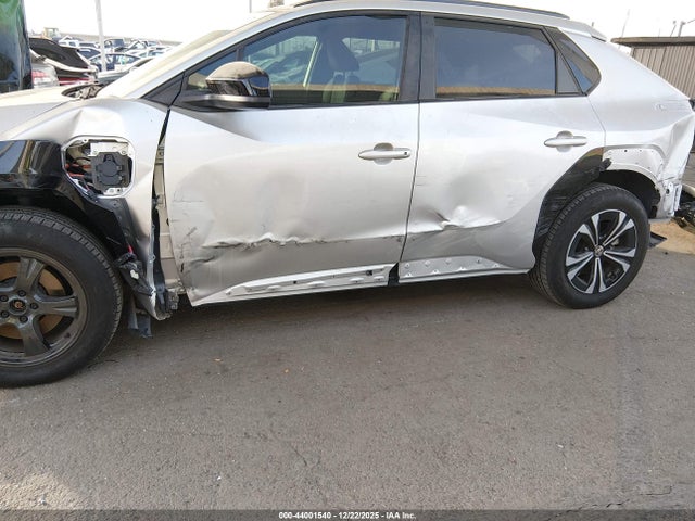 Toyota BZ4X XLE 2023 JTMABACA4PA040112 Image 6