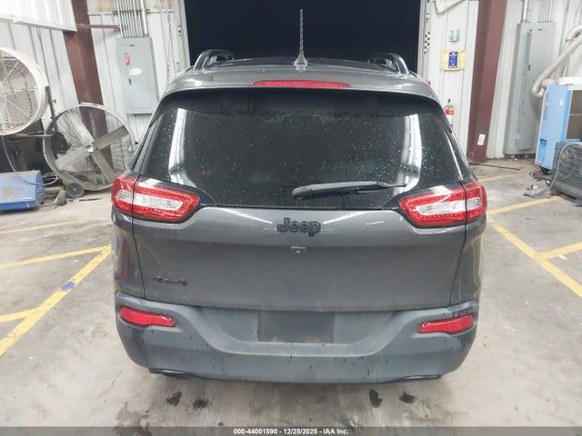 Jeep Cherokee Latitude 4x4 2018 1C4PJMCB2JD506276 Image 16