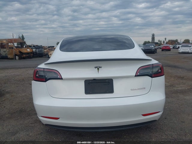 Tesla Model 3 Performance Dual Motor All-wheel Drive 2023 5YJ3E1EC2PF580547 Image 15