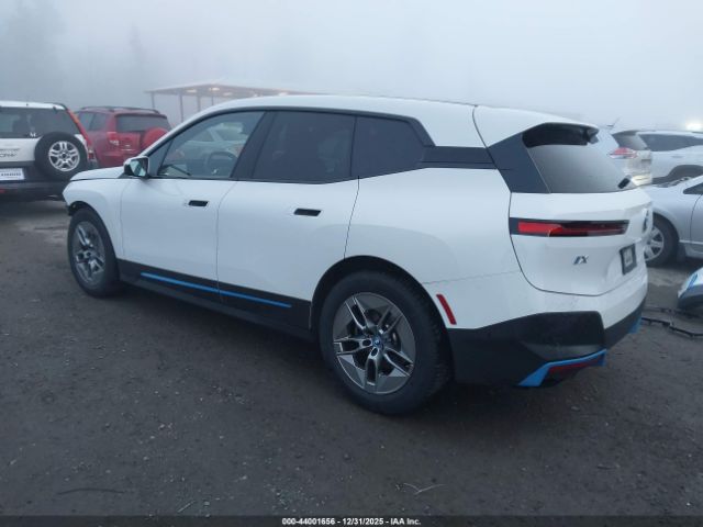 2023 BMW IX WB523CF0XPCL85595 Photo 2