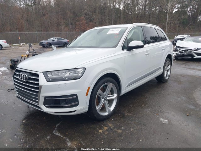 2019 AUDI Q7 WA1VAAF78KD016627 Photo 1