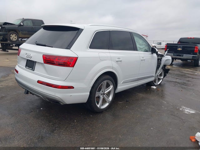 2019 AUDI Q7 WA1VAAF78KD016627 Photo 3