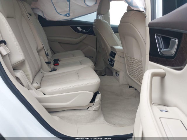 2019 AUDI Q7 WA1VAAF78KD016627 Photo 7