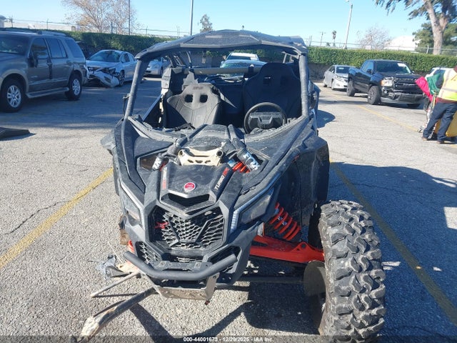 2023 CAN-AM MAVERICK X3 3JBVXAV20PE000070 Photo 4