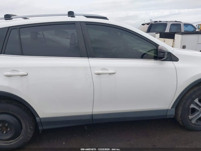 JTMBFREV9HJ137427 Toyota RAV4 LE