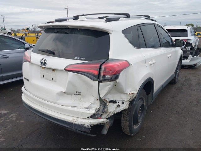 JTMBFREV9HJ137427 Toyota RAV4 LE