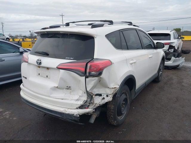 JTMBFREV9HJ137427 Toyota RAV4 LE
