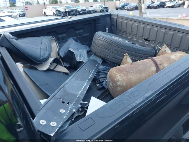 3GTUUCE89SG176937 GMC Sierra 1500 4wd Short Box Elevation With 3sb