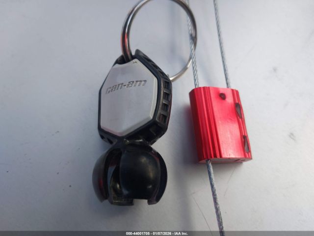 2023 CAN-AM MAVERICK X3 3JBVXAV28PE000138 Photo 10