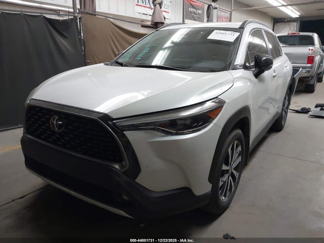 Toyota Corolla Cross Xle 2025 7MUDAAAG1SV119097 Image 2