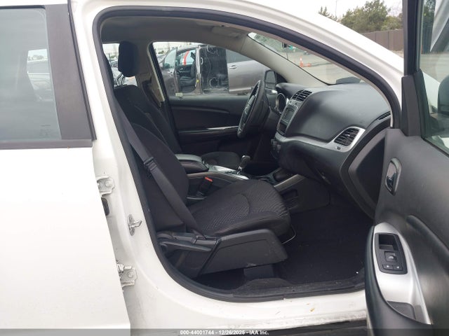 44001744 :رقم المزاد ، 3C4PDCAB0FT654304 vin ، 2015 Dodge Journey American Value Pkg مزاد بيع