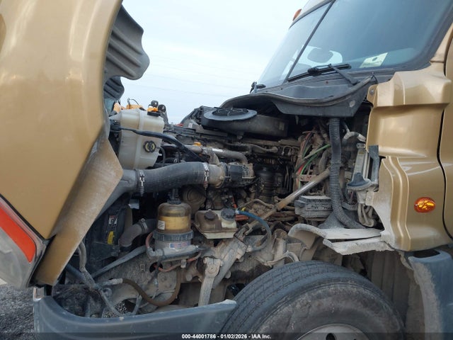 Продаж на аукціоні авто 2017 Freightliner Cascadia 125, vin: 3AKJGLDR2HSHV1055, номер лоту: 44001786