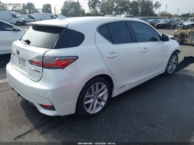 JTHKD5BH1E2192505 Lexus CT 200H