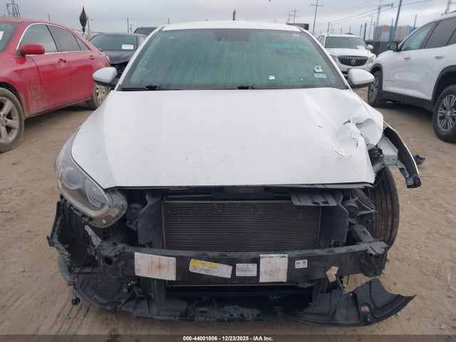 3KPF24AD4ME396959 KIA Forte Lxs