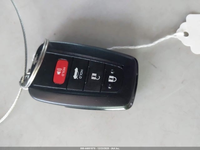 JTDVPRAE8LJ109756 Toyota COROLLA LE