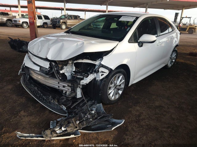 JTDVPRAE8LJ109756 Toyota COROLLA LE