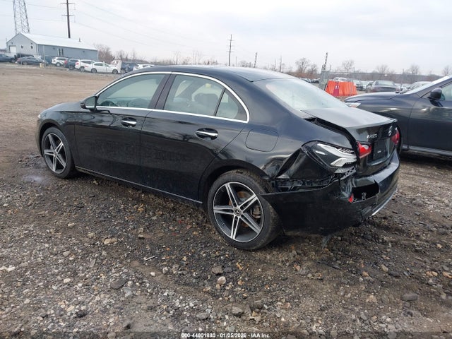 2020 MERCEDES-BENZ A 220 W1K3G4FB8LJ216210 Photo 2