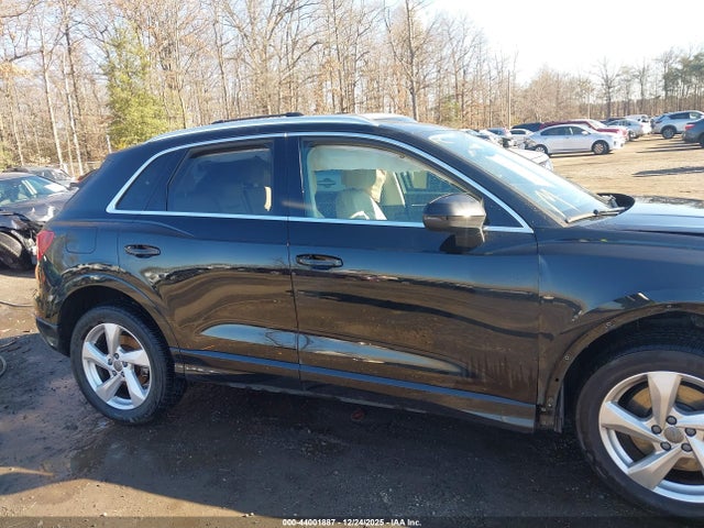 Продажа на аукционе авто 2020 Audi Q3 Premium 45 Tfsi Quattro Tiptronic, vin: WA1AECF32L1009445, номер лота: 44001887