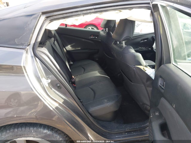 JTDKARFU1H3540360 Toyota Prius Four Touring