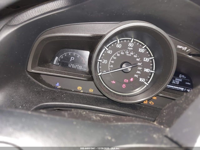44001941 :رقم المزاد ، 3MZBN1U73JM217741 vin ، 2018 Mazda Mazda3 Sport مزاد بيع